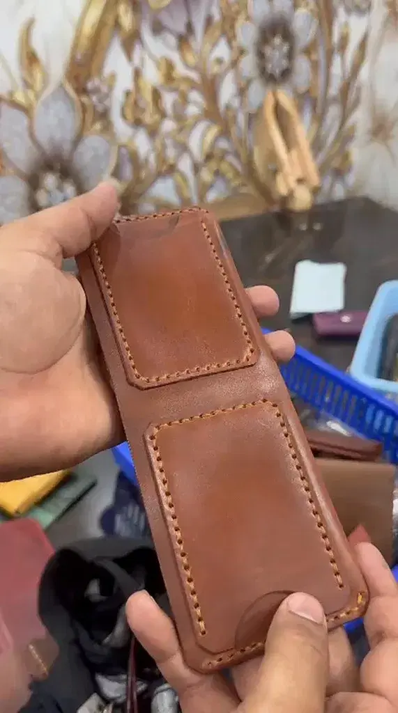 Cognac Circle-Inlay Gold-Stitch Bifold — leather product photo 3 of 4