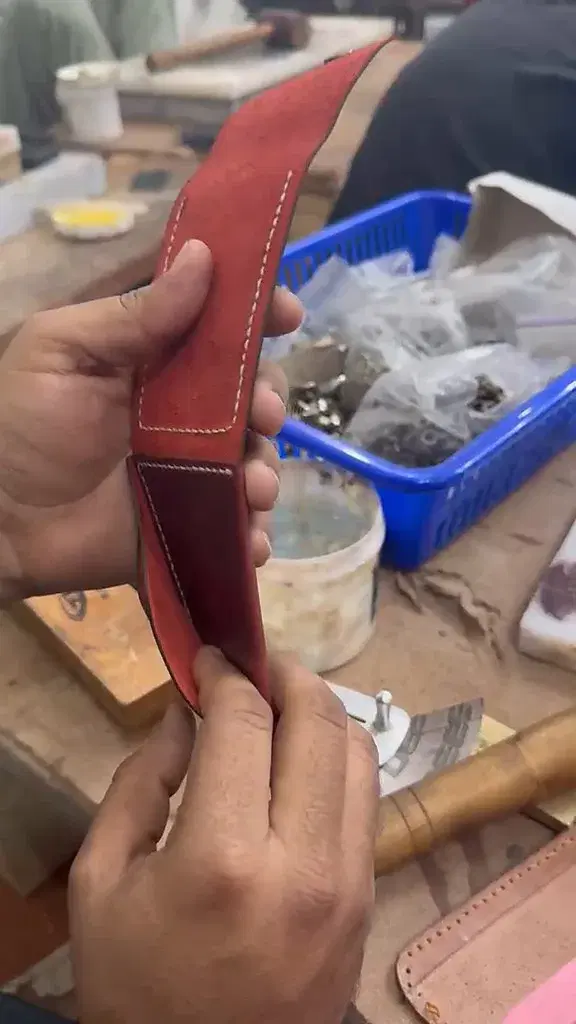 Burgundy Red-Interior Snap Card Holder — leather product photo 3 of 5