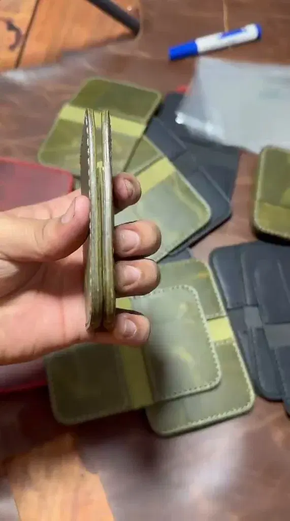 Olive Diagonal Pocket Slim Card Holder — leather product photo 3 of 4