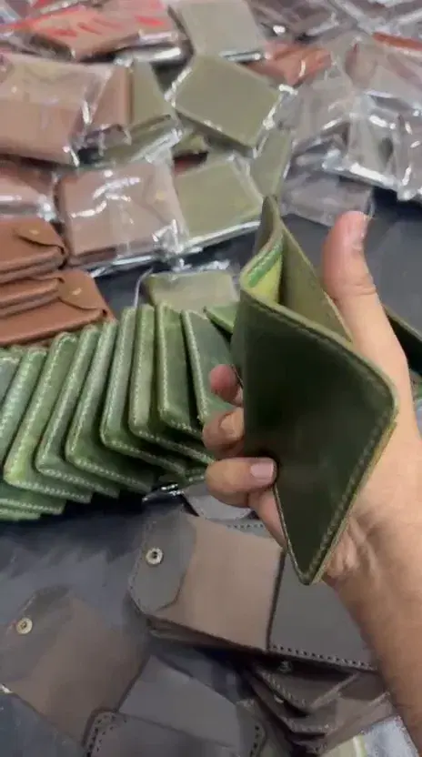 Olive Snap Distressed Card Holder — leather product photo 4 of 4